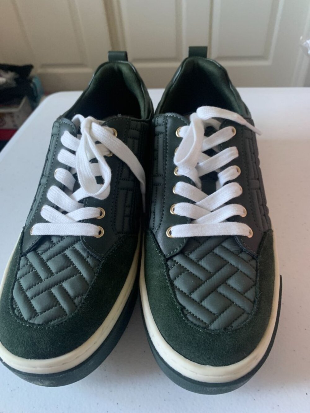 Sneakers Green Quilted Platform With White Laces & Suede Accents For Women